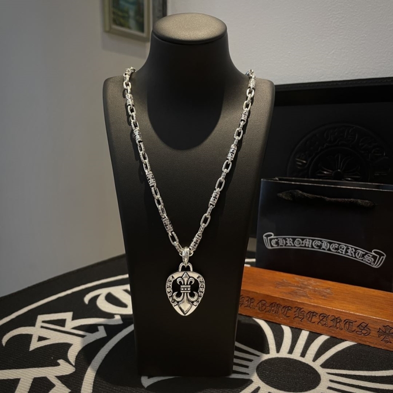 Ch**me He**ts necklaces